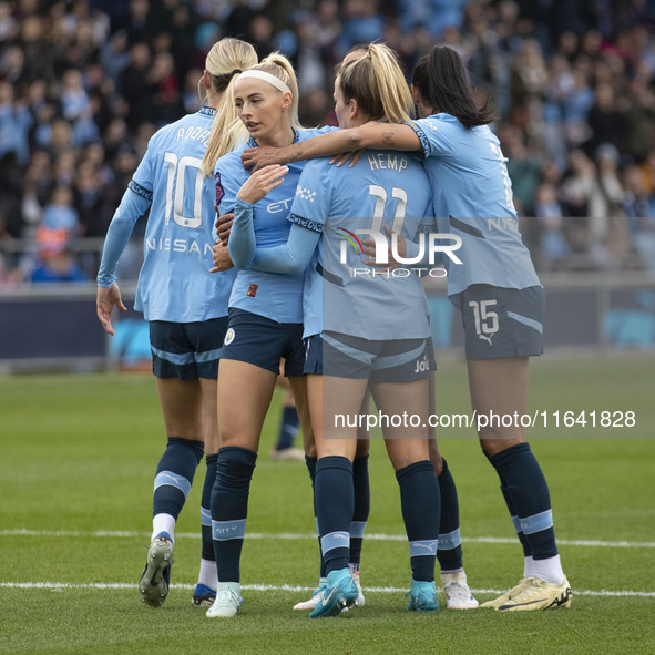 Lauren Hemp #11 of Manchester City W.F.C. celebrates her goal during the Barclays FA Women's Super League match between Manchester City and...