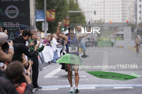 Toshikazu Yamanishi wins the international 10km race walk in Madrid, Spain, on October 6. 