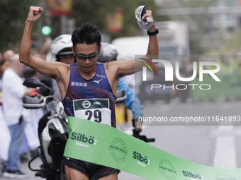 Toshikazu Yamanishi wins the international 10km race walk in Madrid, Spain, on October 6. (