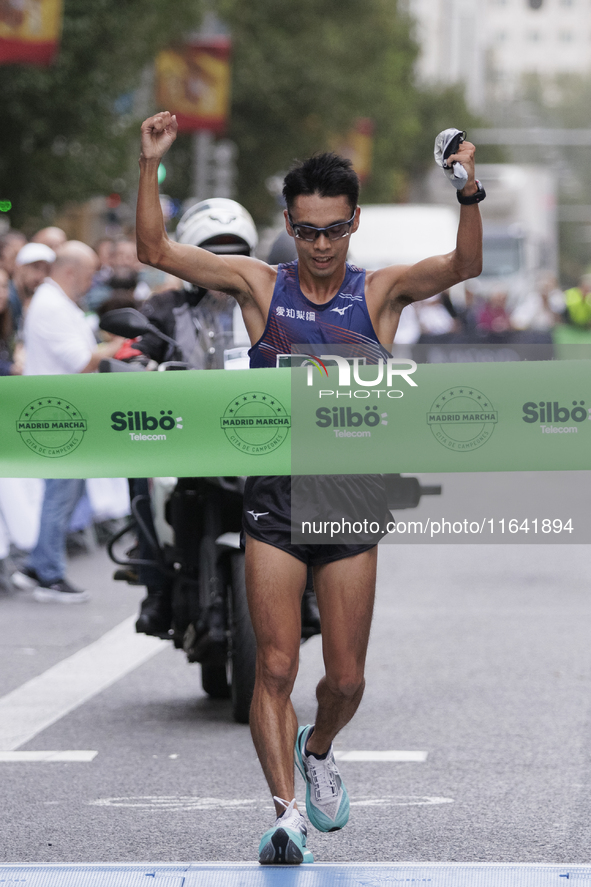 Toshikazu Yamanishi wins the international 10km race walk in Madrid, Spain, on October 6. 