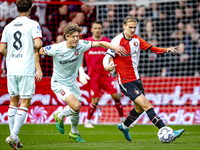 FC Twente forward Sam Lammers and Feyenoord Rotterdam defender Thomas Beelen play during the match between Feyenoord and Twente at the Feyen...