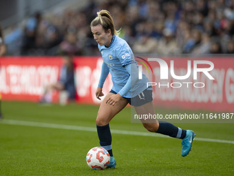 Lauren Hemp #11 of Manchester City W.F.C. is in possession of the ball during the Barclays FA Women's Super League match between Manchester...