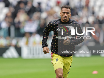 Danilo participates in the Serie A 2024-2025 match between Juventus and Como in Turin, Italy, on August 19, 2024. (