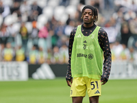 Samuel Tshifunda Mbangula participates in the Serie A 2024-2025 match between Juventus and Como in Turin, Italy, on August 19, 2024. (