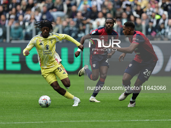 Samuel Tshifunda Mbangula participates in the Serie A 2024-2025 match between Juventus and Como in Turin, Italy, on August 19, 2024. 