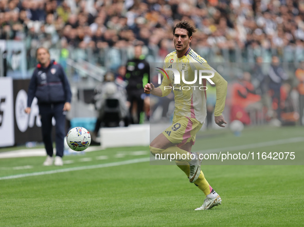 Dusan Vlahovic during the Serie A 2024-2025 match between Juventus and Como in Turin, Italy, on August 19, 2024 