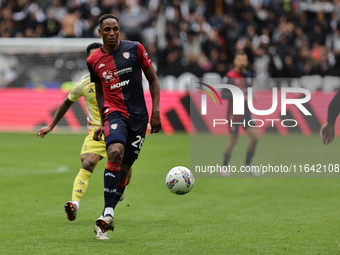 Yerry Mina participates in the Serie A 2024-2025 match between Juventus and Como in Turin, Italy, on August 19, 2024. (