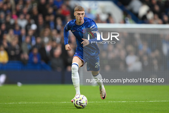 Cole Palmer of Chelsea looks for options during the Premier League match between Chelsea and Nottingham Forest at Stamford Bridge in London,...