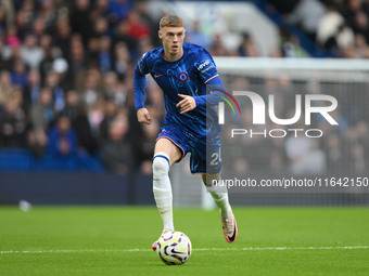 Cole Palmer of Chelsea looks for options during the Premier League match between Chelsea and Nottingham Forest at Stamford Bridge in London,...