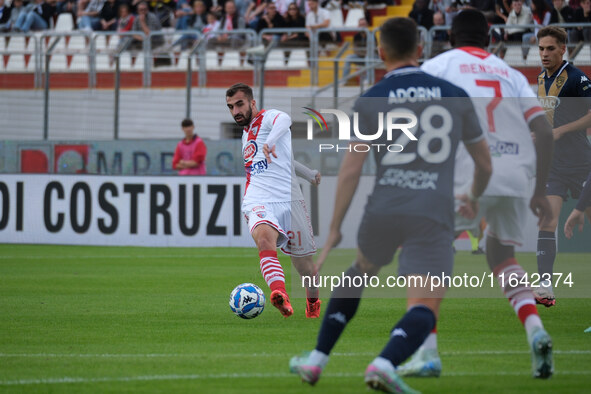 Simone Trimboli of Mantova 1911 plays during the Italian Serie B soccer championship match between Mantova Calcio 1911 and Brescia Calcio FC...