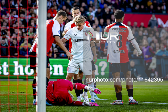 FC Twente midfielder Sem Steijn plays during the match between Feyenoord and Twente at the Feyenoord stadium De Kuip for the Dutch Eredivisi...