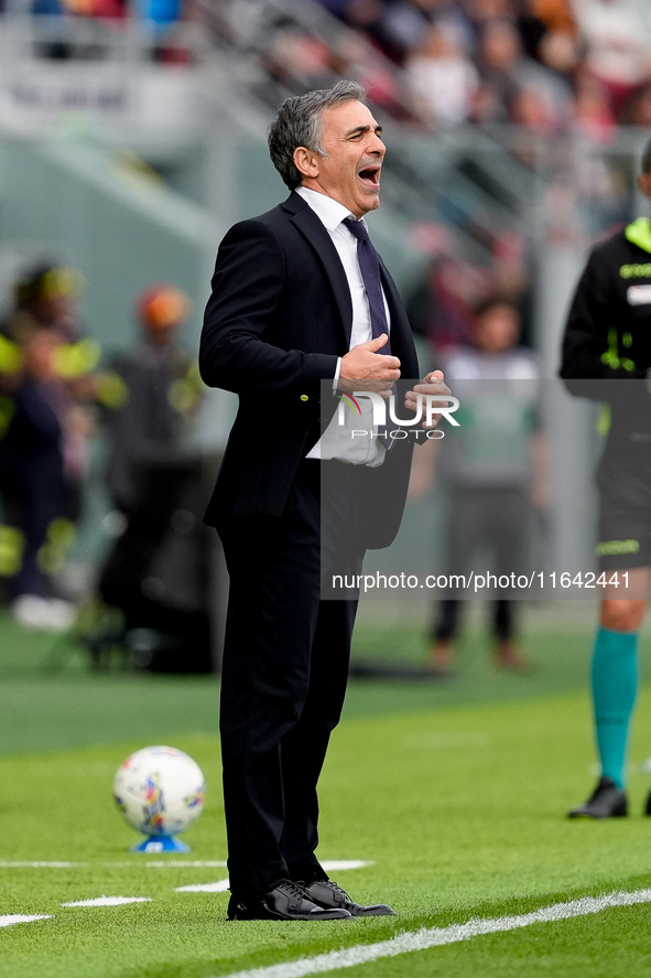 Fabio Pecchia head coach of Parma Calcio 1903 yells during the Serie A Enilive match between Bologna FC and Parma Calcio 1903 at Stadio Rena...