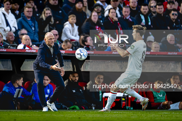 FC Twente trainer Joseph Oosting is present during the match between Feyenoord and Twente at the Feyenoord stadium De Kuip for the Dutch Ere...