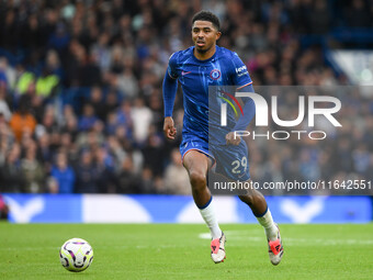 Wesley Fofana of Chelsea runs with the ball during the Premier League match between Chelsea and Nottingham Forest at Stamford Bridge in Lond...