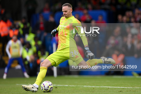 Matz Sels, Nottingham Forest goalkeeper, is in action during the Premier League match between Chelsea and Nottingham Forest at Stamford Brid...