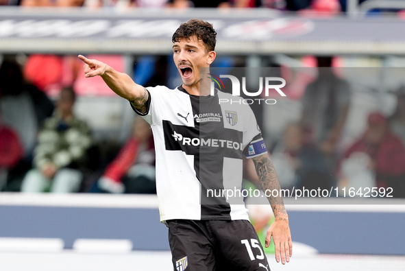 Enrico Delprato of Parma Calcio 1903 gestures during the Serie A Enilive match between Bologna FC and Parma Calcio 1903 at Stadio Renato Dal...