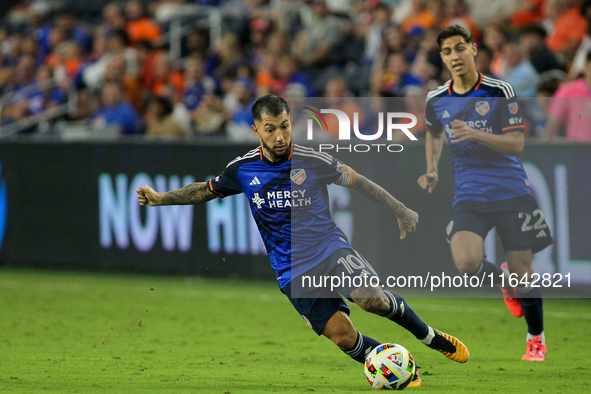 Cincinnati midfielder Luciano Acosta moves the ball upfield during the Major League Soccer match between FC Cincinnati and Orlando City SC a...