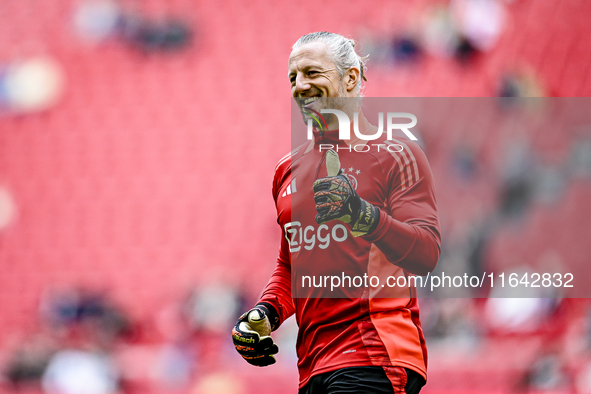 AFC Ajax Amsterdam goalkeeper Remko Pasveer plays during the match between Ajax and Groningen at the Johan Cruijff ArenA for the Dutch Eredi...