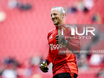 AFC Ajax Amsterdam goalkeeper Remko Pasveer plays during the match between Ajax and Groningen at the Johan Cruijff ArenA for the Dutch Eredi...