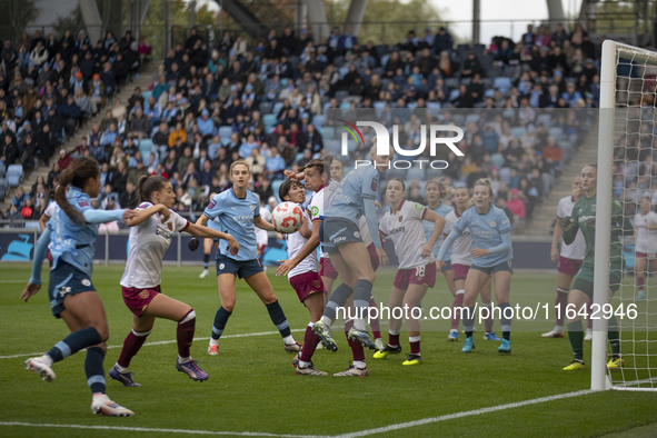 Alex Greenwood #5 of Manchester City W.F.C. heads the ball across the area during the Barclays FA Women's Super League match between Manches...