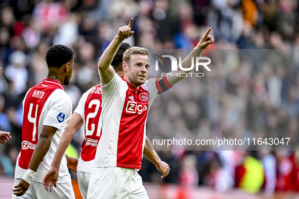 AFC Ajax Amsterdam midfielder Davy Klaassen celebrates the 1-0 goal during the match between Ajax and Groningen at the Johan Cruijff ArenA f...