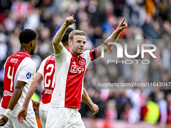 AFC Ajax Amsterdam midfielder Davy Klaassen celebrates the 1-0 goal during the match between Ajax and Groningen at the Johan Cruijff ArenA f...