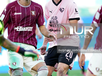 Thomas Henry of Palermo FC is in action during the Serie B match between Palermo and Salernitana at the Stadio ''Renzo Barbera'' in Palermo,...