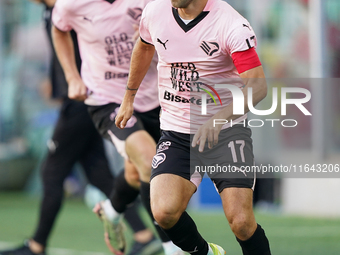 Federico Di Francesco of Palermo FC is in action during the Serie B match between Palermo and Salernitana at the Stadio ''Renzo Barbera'' in...