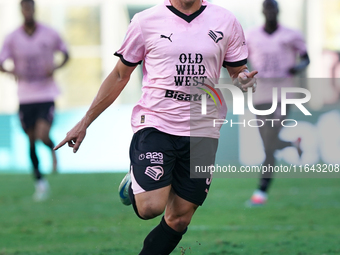 Kristoffer Lund of Palermo FC plays during the Serie B match between Palermo and Salernitana at the Stadio ''Renzo Barbera'' in Palermo, Ita...