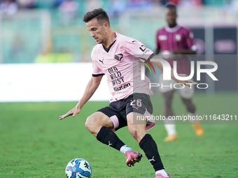 Valerio Verre of Palermo FC is in action during the Serie B match between Palermo and Salernitana at the Stadio ''Renzo Barbera'' in Palermo...