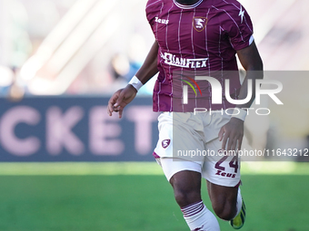 Jayden Braaf of US Salernitana is in action during the Serie B match between Palermo and Salernitana at the Stadio ''Renzo Barbera'' in Pale...