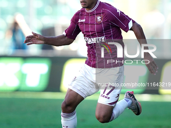 Lilian Njoh of Us Salernitana plays during the Serie B match between Palermo and Salernitana at the Stadio ''Renzo Barbera'' in Palermo, Ita...