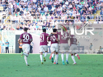 Players of Salernitana celebrate a goal during the Serie B match between Palermo and Salernitana at the Stadio ''Renzo Barbera'' in Palermo,...