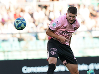 Thomas Henry of Palermo FC is in action during the Serie B match between Palermo and Salernitana at the Stadio ''Renzo Barbera'' in Palermo,...