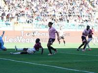 Andres Tello of US Salernitana scores a goal during the Serie B match between Palermo and Salernitana at the Stadio ''Renzo Barbera'' in Pal...