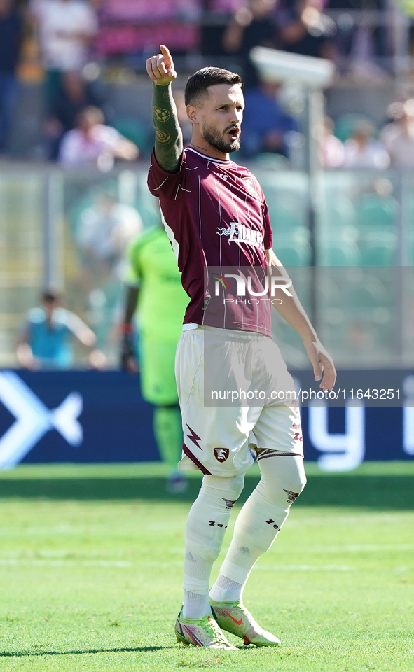 Petar Stojanovic of US Salernitana plays during the Serie B match between Palermo and Salernitana at the Stadio ''Renzo Barbera'' in Palermo...