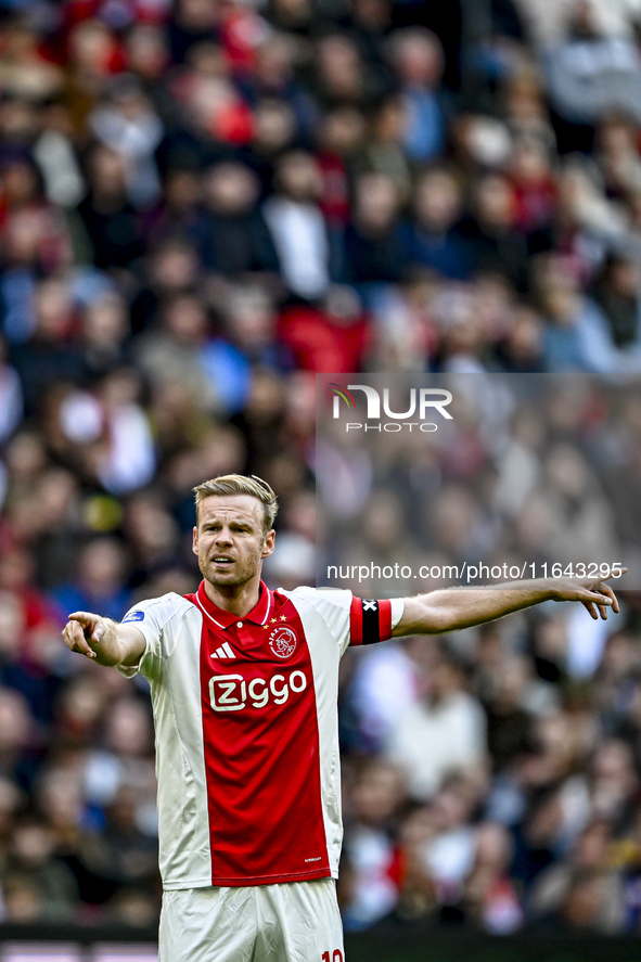 AFC Ajax Amsterdam midfielder Davy Klaassen plays during the match between Ajax and Groningen at the Johan Cruijff ArenA for the Dutch Eredi...