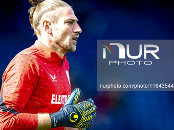 FC Twente goalkeeper Lars Unnerstall plays during the match between Feyenoord and Twente at the Feyenoord stadium De Kuip for the Dutch Ered...