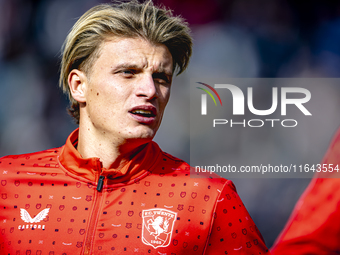 FC Twente midfielder Sem Steijn plays during the match between Feyenoord and Twente at the Feyenoord stadium De Kuip for the Dutch Eredivisi...