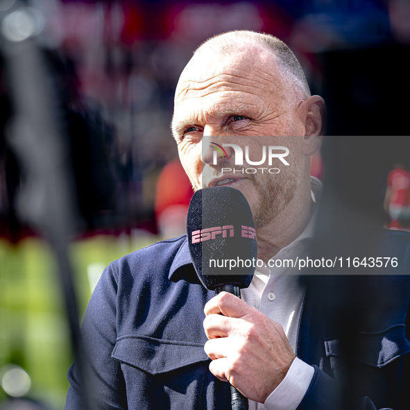 FC Twente trainer Joseph Oosting is present during the match between Feyenoord and Twente at the Feyenoord stadium De Kuip for the Dutch Ere...