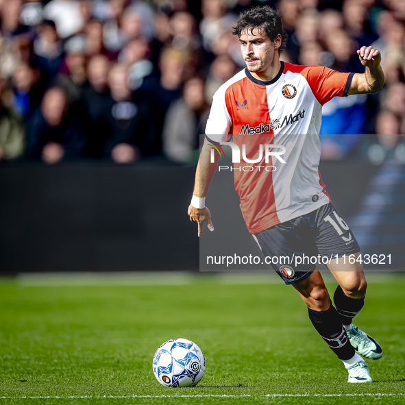 Feyenoord Rotterdam defender Hugo Bueno plays during the match between Feyenoord and Twente at the Feyenoord stadium De Kuip for the Dutch E...