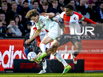 FC Twente forward Sam Lammers and Feyenoord Rotterdam midfielder Quinten Timber play during the match between Feyenoord and Twente at the Fe...