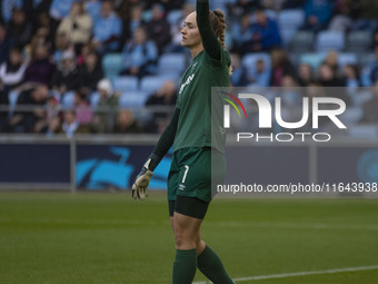 Kinga Szemik #1 of West Ham United F.C. gesticulates during the Barclays FA Women's Super League match between Manchester City and West Ham...