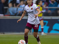 Li Mengwen, number 26 of West Ham United F.C., participates in the Barclays FA Women's Super League match between Manchester City and West H...