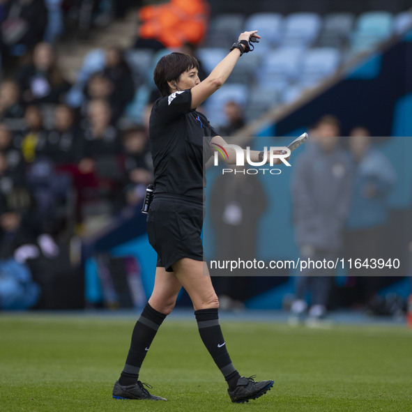 Referee Jane Simms officiates during the Barclays FA Women's Super League match between Manchester City and West Ham United at the Joie Stad...