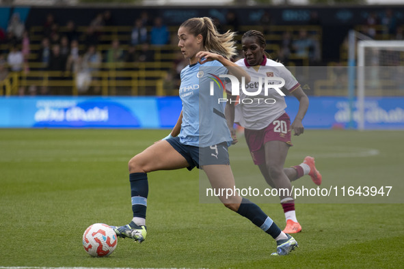 Laia Aleixandri #4 of Manchester City W.F.C. is in action during the Barclays FA Women's Super League match between Manchester City and West...