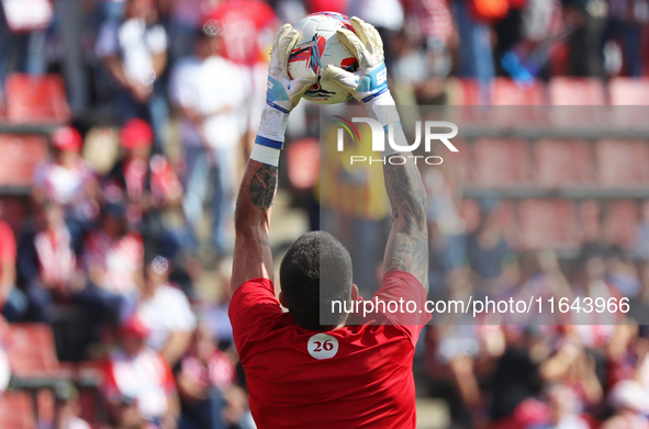 Alex Padilla plays during the match between Girona FC and Athletic Club, corresponding to week 9 of LaLiga EA Sport, at the Montilivi Stadiu...