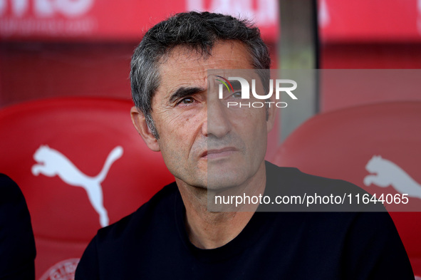 Ernesto Valverde coaches during the match between Girona FC and Athletic Club, corresponding to week 9 of LaLiga EA Sport, at the Montilivi...