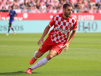 Abel Ruiz plays during the match between Girona FC and Athletic Club, corresponding to week 9 of LaLiga EA Sport, at the Montilivi Stadium i...