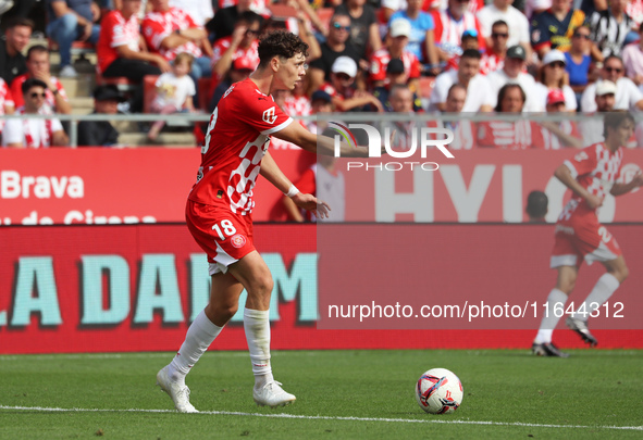 Ladislav Krejci plays during the match between Girona FC and Athletic Club, corresponding to week 9 of LaLiga EA Sport, at the Montilivi Sta...